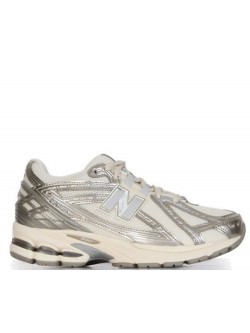  New Balance 1906R chrome