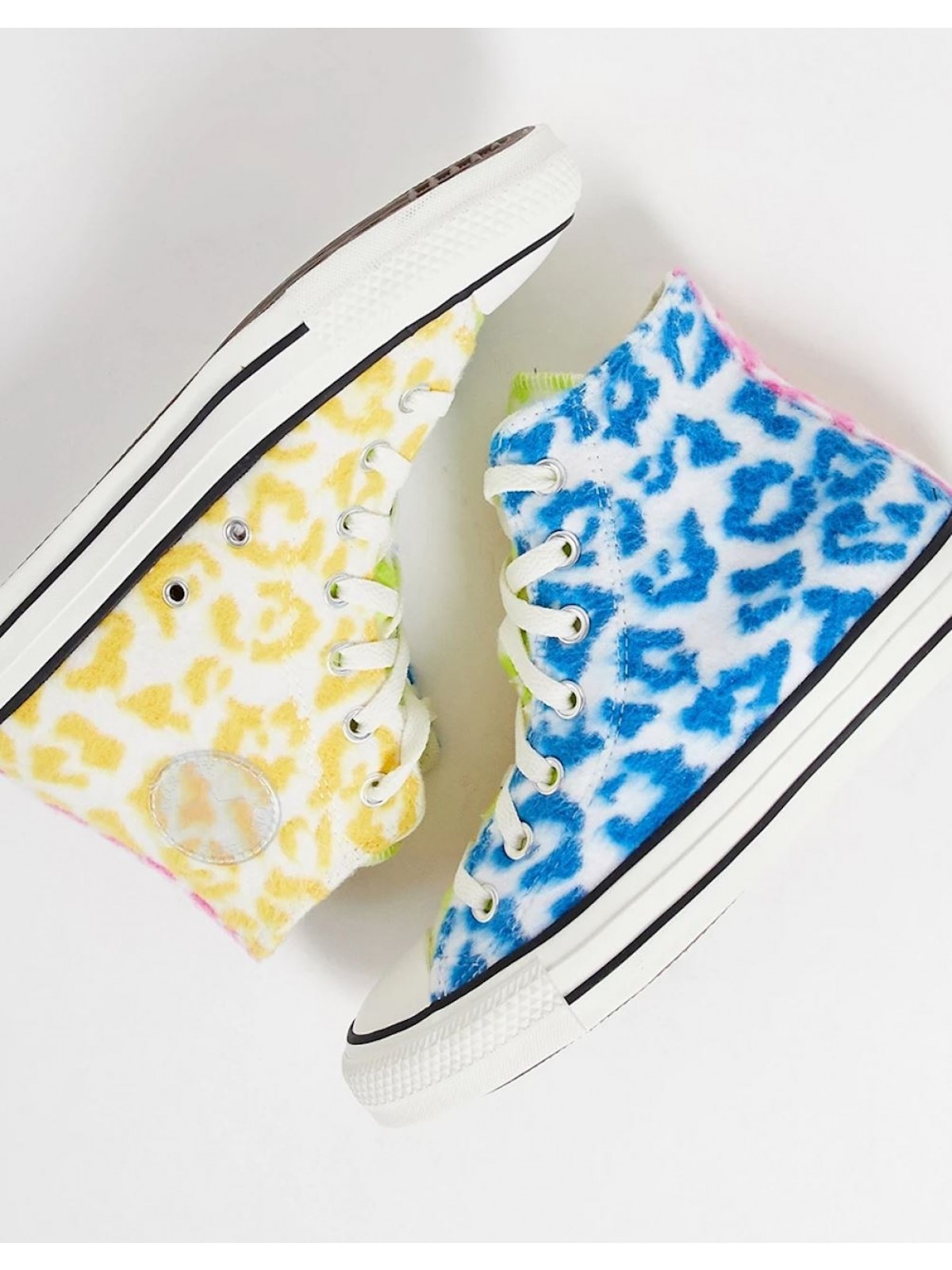 Converse velours shop